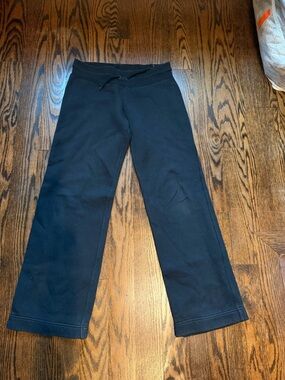 Nike Black Woman’s small Sweatpants - Pull-On Joggers